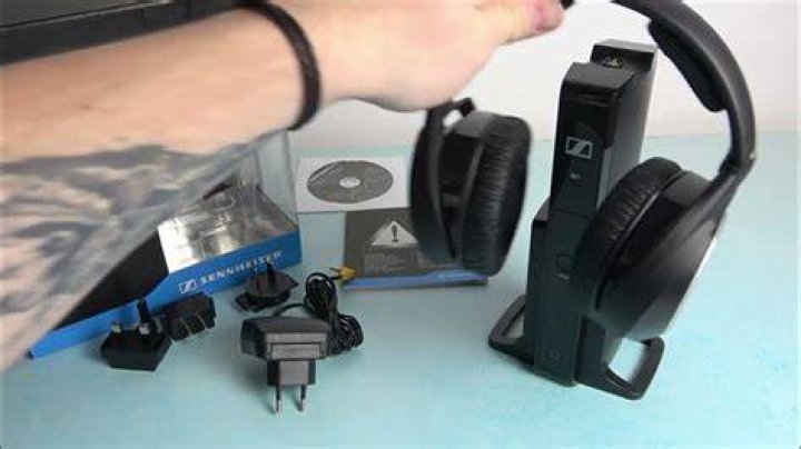 How do I adjust the volume on my Sennheiser headphones?